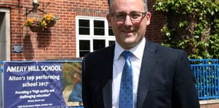 Amery head to take part in London protest
