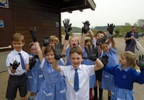 Litter-fight pupils spruce up beauty spot