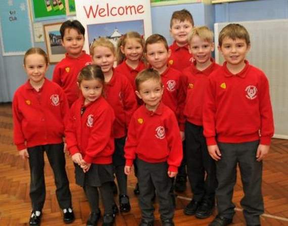 Badshot Lea’s young school councillors (FD08-175-19)