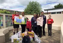 Tesco Express shoppers support school