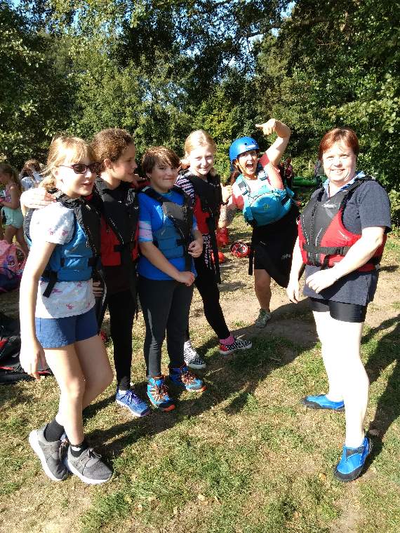 Chloe Baldwin, Emily Ashton, Emily Disney and Imogen Webber with 1st Bordon ranger leader Kate Scott (right) and one of the instructors