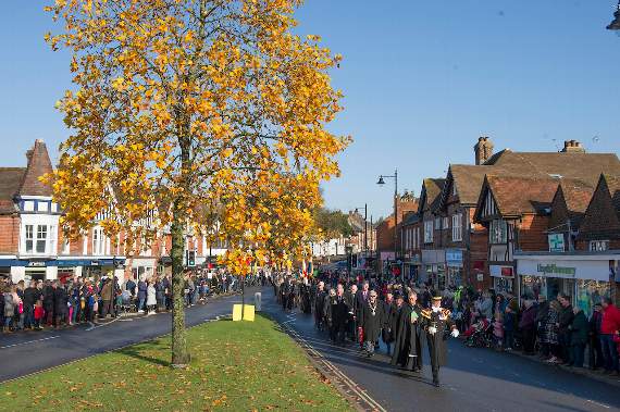 The procession to Haslemere War Memorial (HD47-483-19)