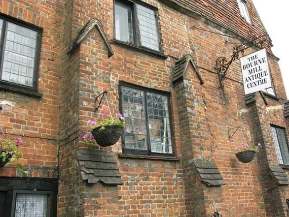 Man stole antique carvery set from Farnham antique centre