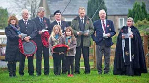 •Derene Cansdale, Bill Cansdale, Stuart Gamble, Tanyia Linke, Helen Mattis, Sue Jackson, Peta Poole.