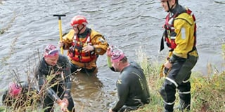 Swimmers take plunge for SARA