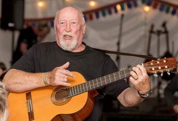 Forest folk singer Dick Brice will be performing at Paul and Sue’s charity barn dance.