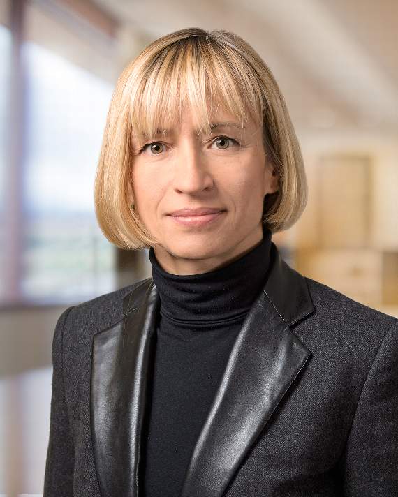 Elena Lieskovska, partner and head of European financial services at Värde