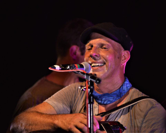 Andy North, singer with the Fecktones
