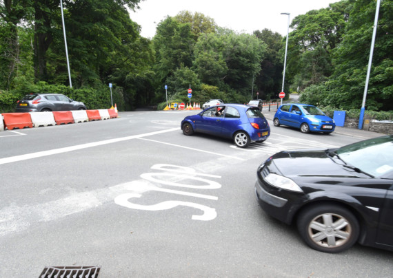 A new road layout on the approach to Douglas: a one-way system is now in place between the roundabouts at Governor's Bridge and Victoria Road, with northbound traffic diverted onto the Governor's Dip road.