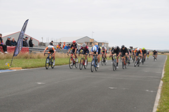 VAR may have required a second look at this one as Adam Kelly (far left) was awarded second place over Mark Christian (centre) in the Elite race. It was certainly a close call. Riders appeared to enjoy the circuit  (JW200702(4564))