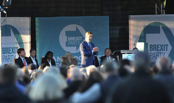 Nigel Farage preaches to the faithful at Trago ©MDA/StevePope