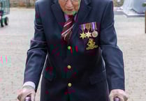 Minute’s silence for heroes Sir Tom Moore and former Teignmouth Mayor Fred Tooley