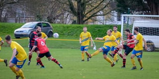 Kingfishers fight back to win against 10-man Ely
