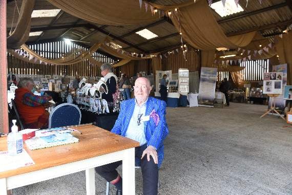 Alistair Robertson welcomed visitors to the lambing shed