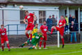 Basement boys pull up drawbridge to frustrate off-target Kingfishers