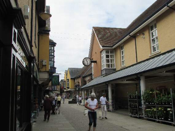 <p>Rams Walk, Petersfield</p>