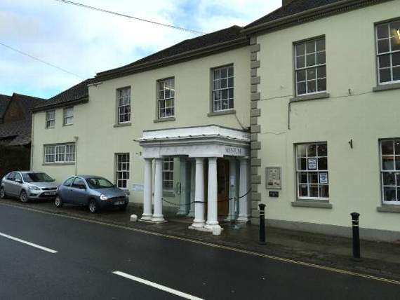 <p>Haslemere Museum</p>