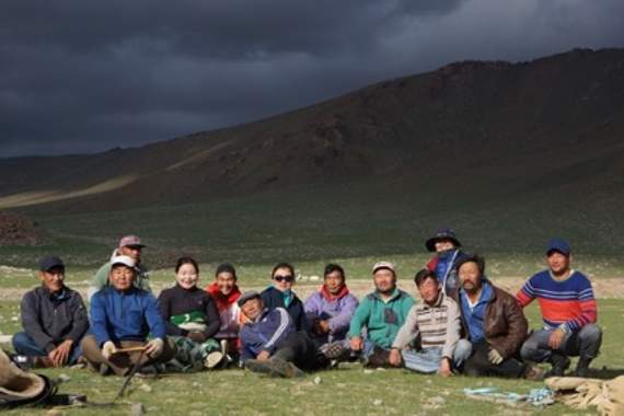 Members of the crew and expedition volunteers.