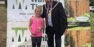 Mayor congratulates Ross Fun Run winners