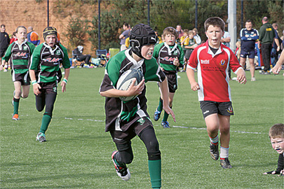 Ivybridge RFC U11s in action at the Land Rover Premiership Cup held at Exeter Chiefs. Alex puts the ball up for Josh to chase