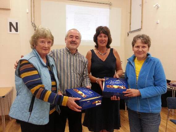 Caroline Hallett and Steve Dooley present the prize for top NS to Vanda Irish and Sue Allen.