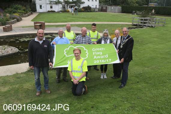 L-R: Cllr Keith Wingate, Graham Price - Kingsbridge In Bloom, Dave Bird - SHDC, Mark Capper - SHDC supervisor, Matt Tucker - SHDC, Cllr Sandy Gilbert, Martin Johnson - clerk KTC, Cllr Peter Smerdon - SHDC chairman. Front: William Kirtin - SHDC apprentice