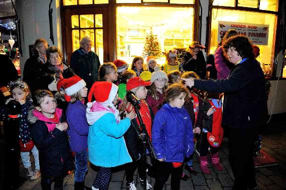 Salcombe Brownies and Rainbows performed Christmas Carols