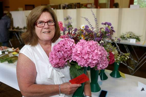 Pam Jeynes won first prize for her hydrangea