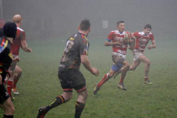 Schalk Herselman carries hard into contact