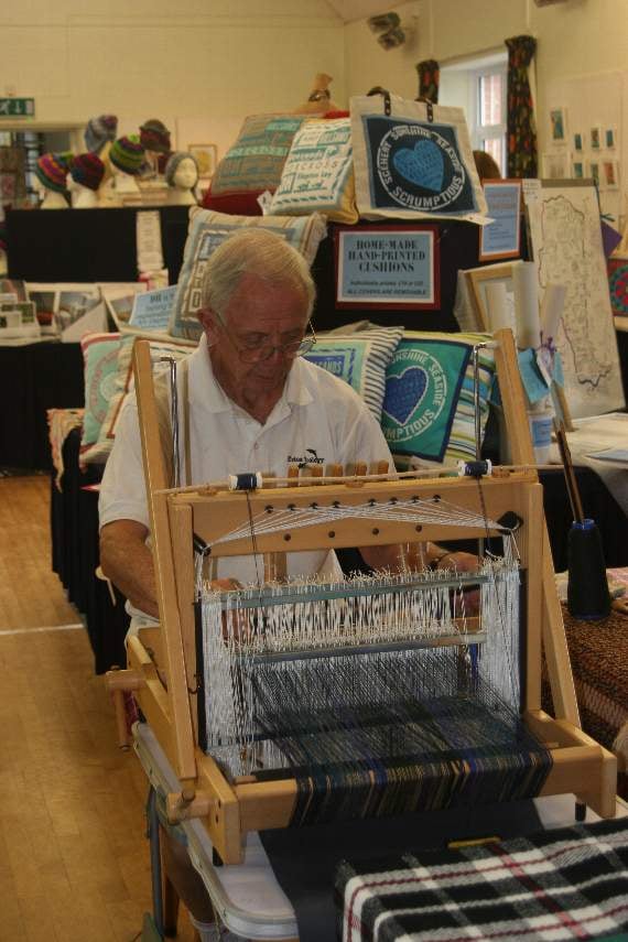 Malcolm Weir travelled to Tibet to teach a family of nomads how to hand-weave to help create sustainable employment for them