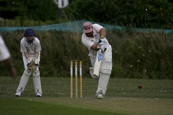 Kings’ Steve Inch flicks one through midwicket