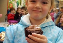 Friendship day marked with cakes and face painting