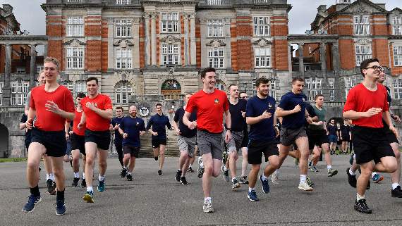Runners on the route to the college grounds - Crown Copyright/ Craig Keating