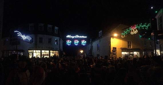 Salcombe Christmasfest promises an evening of festive fun tonight!