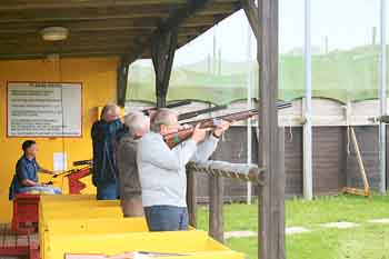 The president showing how it is done. Pic. MacT