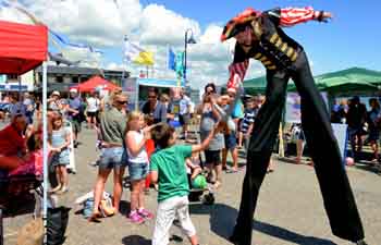 Matt the Magic Man seen duelling with a visitor