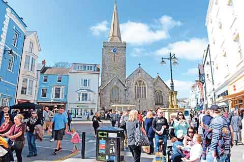 A bustling Tudor Square in Tenby was a hive of activity over the Easter Bank Holiday weekend.
