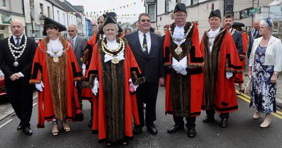 Mayor of Narberth, Clr. Mrs. Ruth Platt welcomes Mayors from other towns in county to Narberth. (Pic. Malcolm Richards)