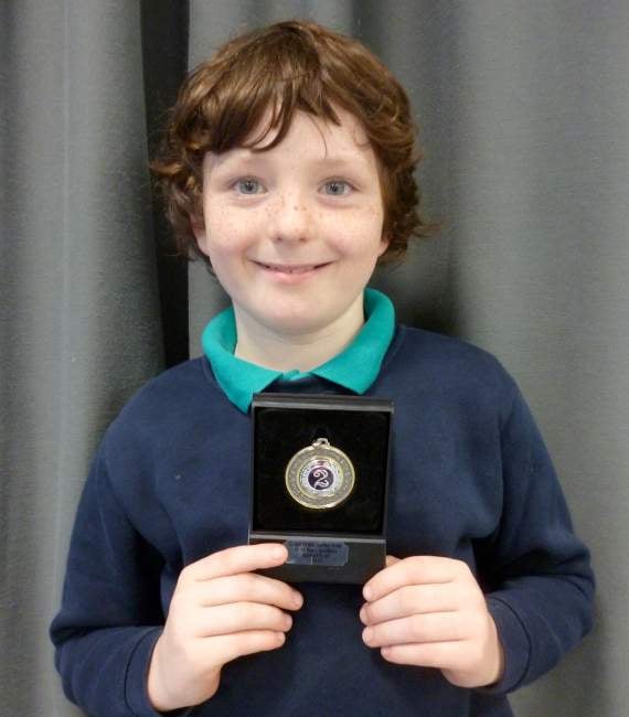 Congratulations to Eli who has won yet another award for his fantastic badminton playing! Da iawn ti Eli.