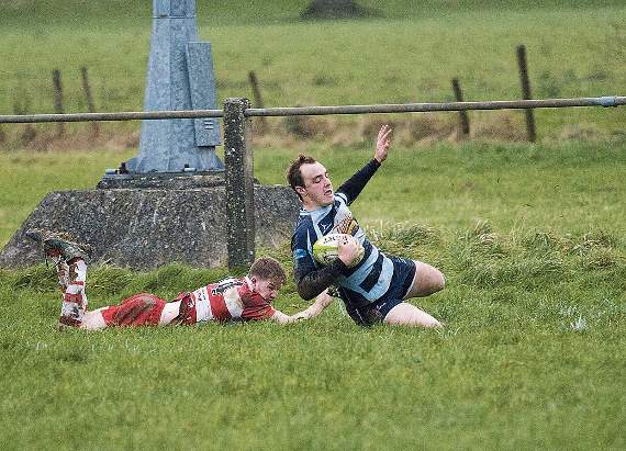 Jack Parkinson scoring the third Otters try. Pic. Elwyn Davies