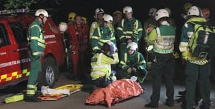 Night operation launched to rescue climber