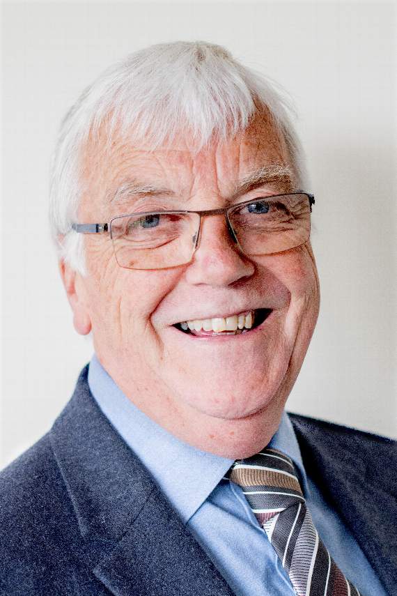 Leader of the Opposition Cllr Brian Robinson