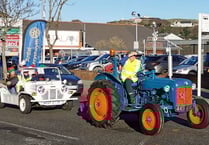 Santa visits Farmers Market