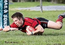 Heywood bags hat-trick as United maintain impressive league record