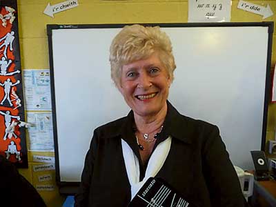 Val Evans gave a solo performance at the concert.