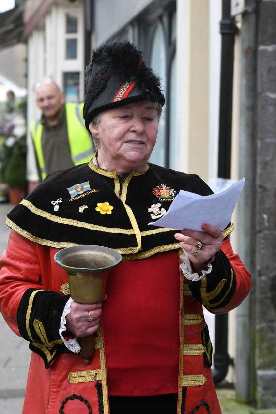 Town Crier, Clr. Rose Blackburn, addressing the protesters