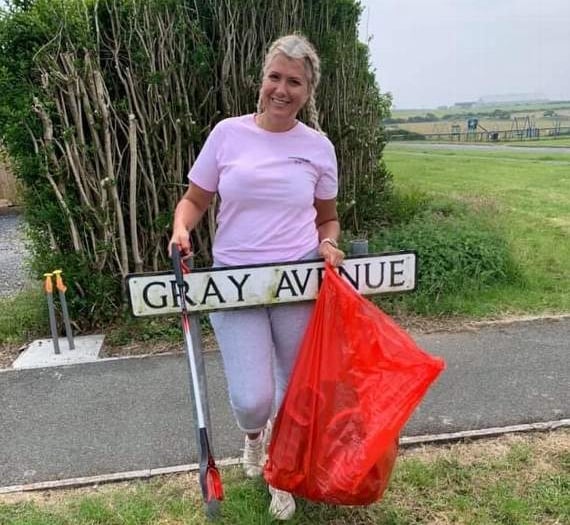 Communities mobilise to tackle litter as lockdown restrictions ease