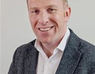 Scrap town traffic ban urges councillorScrap town traffic ban urges councillor