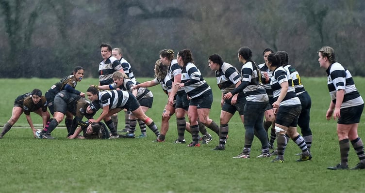 Stricken by a last-minute Covid outbreak, Ventnor RFC set off from the Isle of Wight in their pre-booked coach with just seven players to play Farnham 4th XV in the Hampshire League. Farnham responded to their commitment to play by loaning them enough players to play a 13-a-side game. The end result of an open and flowing game was 46-29 to the Farnham Barbarians and new friends made.