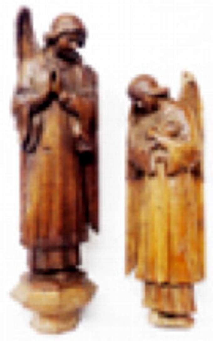 A large Victorian ecclesiastical carved wood angel flat back figurine – sold with another similar – various condition. Sold for £460.
